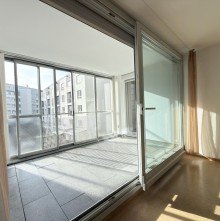 13_Loggia Helle Stadtwohnung mit Loggia, Einbauk�che und Aufzug in zentraler Lage