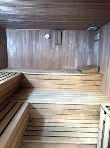 Sauna Gepflegte Wohnung mit ca. 85 m� Wohnfl�che, Wintergarten und drei Balkonen