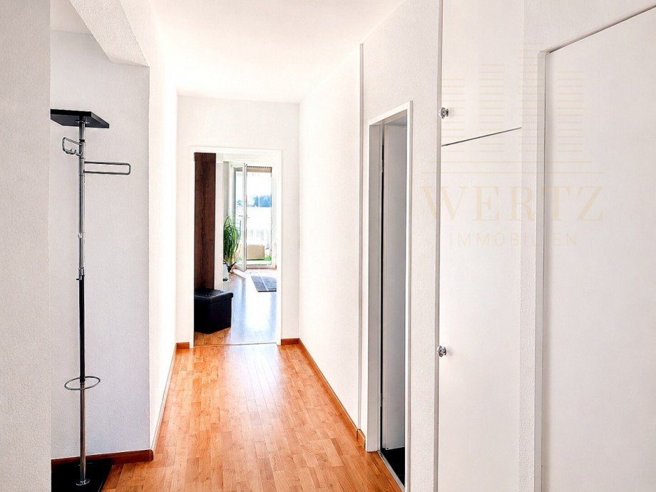 Flur Erdgeschosswohnung H�chenschwand