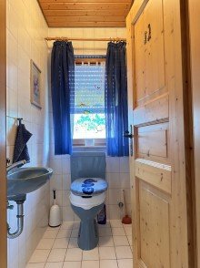 G�ste-WC Einfamilienhaus mit Einligerwohnung