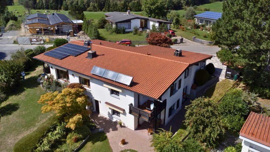 Luftaufnahme von Haus und Grundst�ck Einfamilienhaus Scheidegg / Lindenau