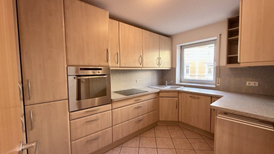 03_Einbaukueche Etagenwohnung Ulm