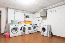 Gemeinschaftswaschraum Gro�z�gige, lichtdurchflutete ca. 130 m� Wohnung
