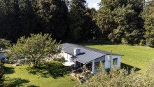 Luftaufnahme Bungalow in exzellenter unverbaubarer Lage