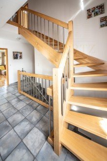 Treppenaufgang DG Idyllisches Einfamilienhaus in Achberg